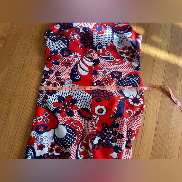 70s Vintage Red White and Blue Novelty Print Dress - Picture 6 of 8